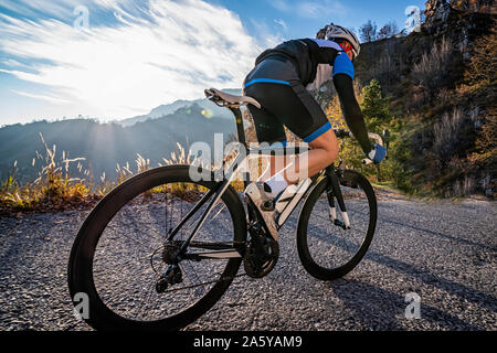 Clytist auf der Straße während dem Training Stockfoto