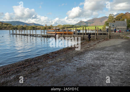 Derwentwater ist eines der wichtigsten Organe des Wasser im Lake District National Park in North West England. Es liegt ganz innerhalb der Gemeinde von Al Stockfoto