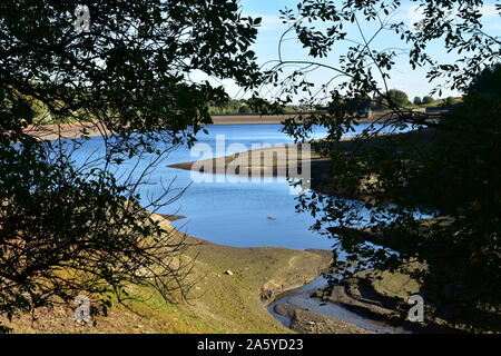 Ogden Behälter im Herbst Sonnenlicht, Halifax, Yorkshire Stockfoto