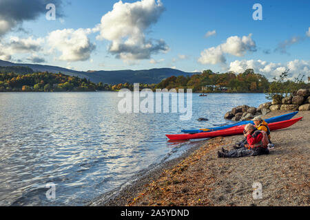 Derwentwater ist eines der wichtigsten Organe des Wasser im Lake District National Park in North West England. Es liegt ganz innerhalb der Gemeinde von Al Stockfoto