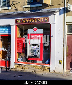 Pickering, UK. 23 Okt, 2019. Räuber in Brechen Morlands Zeitungsläden und versuchen, die Maschine zu stehlen. Credit: Richard Burdon/Alamy leben Nachrichten Stockfoto