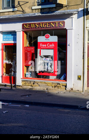 Pickering, UK. 23 Okt, 2019. Räuber in Brechen Morlands Zeitungsläden und versuchen, die Maschine zu stehlen. Credit: Richard Burdon/Alamy leben Nachrichten Stockfoto