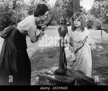 Die Wundertater Jahr 1962 Usa Regie Arthur Penn Victor Jory Anne Bancroft Und Patty Duke Stockfotografie Alamy