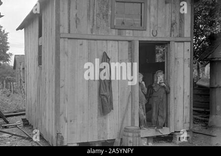Dweller in Circleville' Hooverville, "central Ohio. 1938 Sommer. Stockfoto