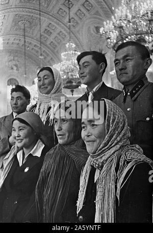 Moskau. Udssr (Union der Sozialistischen Sowjetrepubliken). Abgeordneten des Obersten Sowjets im Kreml zwischen 1930 und 1940? Stockfoto