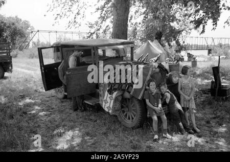 Lager der WanderarbeiterInnen in Arkansas Fluß Böden, Muskogee County, Oklahoma von Russell Lee, datiert 1903-1986, 19390101 Stockfoto