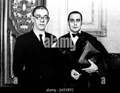 Julian Zuga Mendieta (links) und (rechts) Luis Jiménez de Asúa 1936. Luis Jiménez de Asúa (19. Juni 1889 in Madrid - November 16, 1970 in Buenos Aires) war ein Jurist und spanischer Politiker. Er war Vizepräsident des spanischen Parlaments und Vertreter des Landes vor den Vereinten Nationen. Während der Diktatur Francos er sich ins Exil nach Argentinien. 1962 wurde er Präsident der Spanischen republikanischen Regierung im Exil genannt. Stockfoto