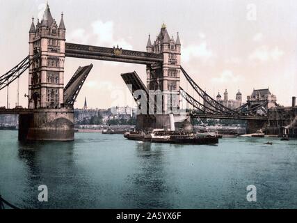 Paddel-Dampfer auf der Themse mit der Londion-Tower, Tower Bridge, London, England 1895-1900 Stockfoto