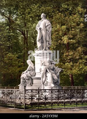 Goethe Denkmal, Berlin, Deutschland, 1890. Johann Wolfgang von Goethe (1749 – 1832) war ein deutscher Schriftsteller und Staatsmann Stockfoto