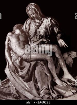 Die Pietà ist ein Werk des Renaissance-Skulptur von Michelangelo Buonarroti, untergebracht in der St. Peter Basilika, Vatikanstadt. 1498-99 Stockfoto