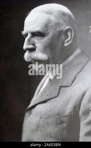 Fotografisches Porträt von Sir Edward William Elgar, 1. Baronet (1857-1934), englischer Komponist. Vom 20. Jahrhundert Stockfoto