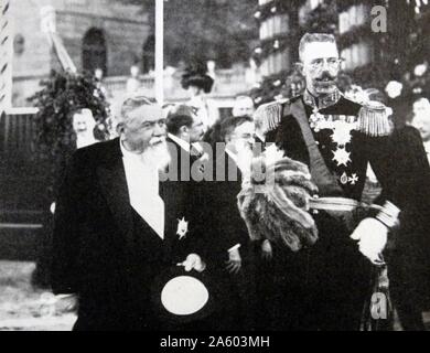 Foto von Präsident Clément Armand Fallières (1841-1931), französischer Politiker, Präsident der französischen Republik und König Gustaf V von Schweden (1858-1950) in Stockholm. Vom 20. Jahrhundert Stockfoto