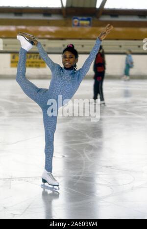 Eiskunstläuferin Surya Bonaly in der Ausbildung. Februar 1989 Stockfoto