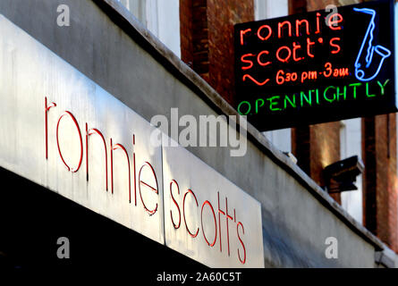 London, England, UK. Ronnie Scott's Jazz Club am 47 Frith Street Stockfoto