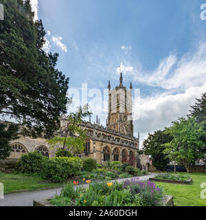 Blick auf die Pfarrkirche in Cirencester in den Cotswolds in England. Abgeordnete Kapital im römischen Britannien genannt Corinium Stockfoto