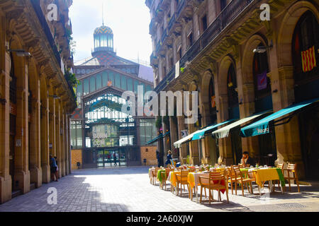 El Kulturzentrum geboren. Mercat del geboren, Barcelona, Katalonien, Spanien. Stockfoto