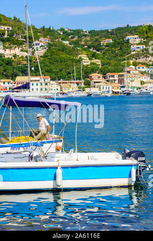 Die hübsche Stadt Gaios, dem wichtigsten Hafen und Hafen auf der Insel Paxos, Ionische Inseln, Griechische Inseln, Griechenland, Europa Stockfoto