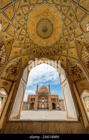 Agha Bozorg Moschee, Innenhof, Kashan, Isfahan Provinz, Islamische Republik Iran, Naher Osten Stockfoto