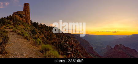 Watch Tower auf der South Rim des Grand Canyon bei Sonnenuntergang, Grand Canyon Nationalpark, UNESCO, Arizona, USA, Nordamerika Stockfoto