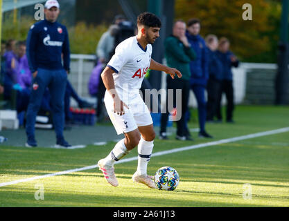 ENFIELD, England. 22. Oktober: Dilan Markandy von Tottenham Hotspur während UAFA Youth League zwischen den Tottenham Hotspur und Crvena Zvezda (Roter Stern Belg Stockfoto