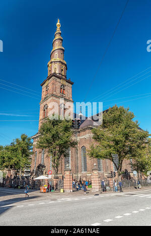 Kopenhagen, Dänemark - 21 September, 2019: Die Kirche unseres Erlösers ist ein barock aus dem 17. Jahrhundert Platz der Anbetung mit einem Carillon & Schritte um den heraus Stockfoto