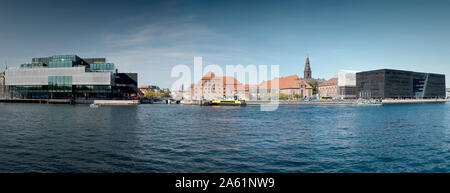 Kopenhagen, Dänemark - 21 September 2019: einen herrlichen Blick auf den Hafen Blick auf die Innenstadt. Stockfoto