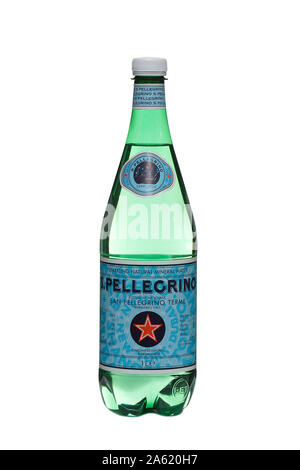 S.Pellegrino Flasche auf isoliert weißer Hintergrund Stockfoto