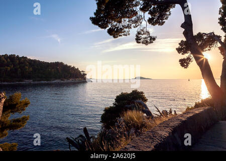 Sonnenuntergang von Setaliste Ratte, Cavtat, Dubrovnik-Neretva, Kroatien Stockfoto