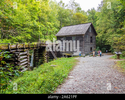 Mingus Mill. Eine historische Grist Mill 1886 in Great Smoky Mountains National Park in North Carolina in den Vereinigten Staaten aufgebaut Stockfoto