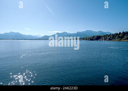 Blick über den Chiemsee Bayern Deutschland Stockfoto