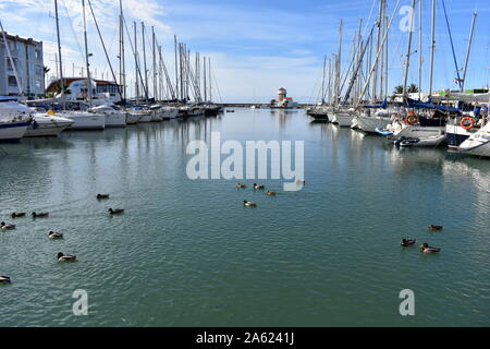 Yachten im Hafen in Marina Almerimar, Almeria, Spanien Stockfoto