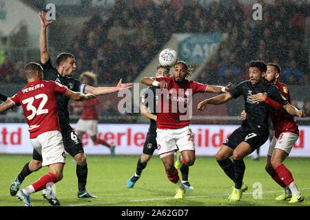 Bristol, UK. 23 Okt, 2019. Ashley Williams von Bristol City löscht während der efl Sky Bet Championship Match zwischen Bristol City und Charlton Athletic an Ashton Gate, Bristol, England am 23. Oktober 2019. Foto von Dave Peters. Nur die redaktionelle Nutzung, eine Lizenz für die gewerbliche Nutzung erforderlich. Keine Verwendung in Wetten, Spiele oder einer einzelnen Verein/Liga/player Publikationen. Credit: UK Sport Pics Ltd/Alamy leben Nachrichten Stockfoto