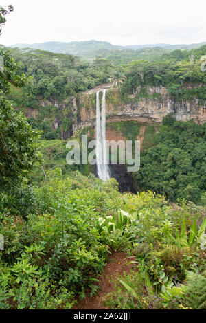 Chamarel Wasserfälle, Black River Gorges, der höchste Wasserfall in Mauritius Stockfoto