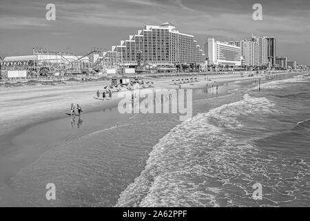 Daytona Beach, Florida. Juli 09, 2019 Panoramablick über Hilton Ocean Front und der Promenade am Daytona Beach. Stockfoto