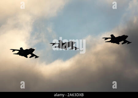 Panavia Tornado gehören zu einer Familie von zweimotorigen Jagdflugzeug und schwer, Zweisitzer Jagdflugzeug mit variabler Geometrie in Kooper produzierten Kotflügels Stockfoto