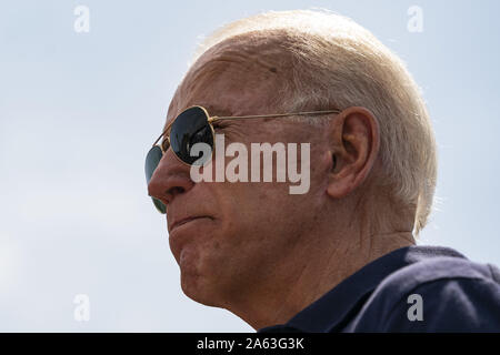 Des Moines, Iowa, USA. 8 Aug, 2019. 2020 Demokratische Hoffnung der ehemalige US-Vizepräsident Joe Biden spricht an der Des Moines Register politischen Sonntagsreden an der Iowa State Fair am 8. August 2019 in Des Moines, Iowa. Credit: Alex Edelman/ZUMA Draht/Alamy leben Nachrichten Stockfoto