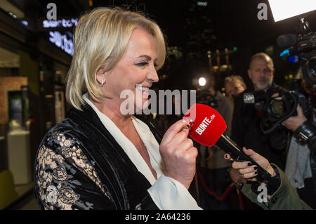 Ulla Kock am Brink bei der Eröffnung des IQOS Store im Zeil 123. Frankfurt am Main, 23.10.2019 Stockfoto