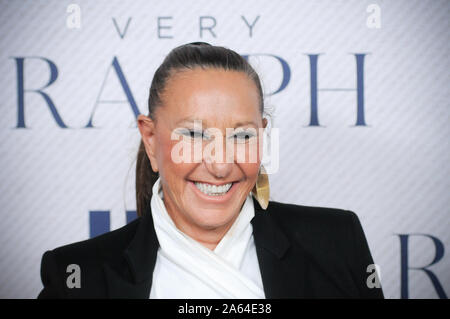 New York, Vereinigte Staaten. 24 Okt, 2019. Donna Karan teilnehmen (s) die sehr RALPH Film Premiere auf der Metropolitan Museum der Kunst in New York City statt. Credit: SOPA Images Limited/Alamy leben Nachrichten Stockfoto