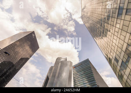 Hohes Bürogebäude in La Defense, Areva Tower, Tower, mazars Turm Stockfoto