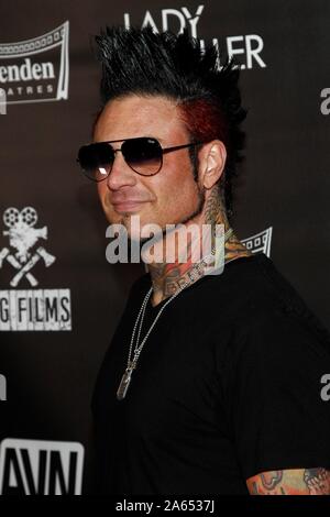 Las Vegas, NV, USA. 23 Okt, 2019. Jason Hook von Five Finger Death Punch in der Ankunftshalle für LADY KILLER TV Premiere, Brenden Theatre in Palms Casino Resort, Las Vegas, NV 23. Oktober 2019. Credit: JA/Everett Collection/Alamy leben Nachrichten Stockfoto