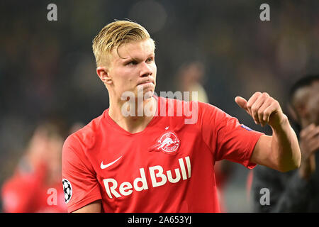 Salzburg, Österreich Oktober 23, 2019: CL - 19/20-RB Salzburg Vs. SSC Napoli Erling Haaland (FC Salzburg), Aktion. Einzelnes Bild. Unzufrieden/enttäuscht/traurig/enttäuscht/frustriert, Geste/Geste/gestikulierte/Mimik/strong Mimik/Emotion. | Verwendung weltweit Stockfoto