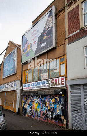 Stapleton Straße in Bristol, die von einigen als eine der schlechtesten in Großbritannien einschließlich des Ministers Sajid Javid, die oberhalb dieser sh lebte bezeichnet, Stockfoto