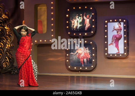 Vidya Balan indische Schauspielerin tanzt nach Baliye Realty TV Show Mumbai Maharashtra India Asia Stockfoto