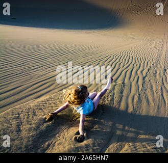 Sandboard in Huacachina, Peru Stockfoto