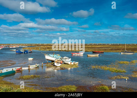 Morston Salzwiesen von der Blakeney zu Morston Küstenweg gesehen. Norfolk, England, UK. Stockfoto