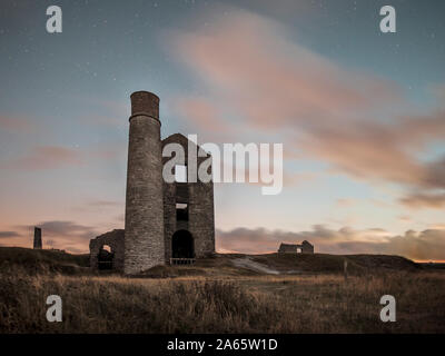 Magpie Mine, Derbyshire bei Sonnenuntergang Stockfoto