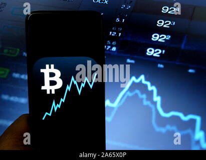 Oktober 23, 2019, Indien: In diesem Foto Illustration zu einem beliebten Dezentrale digitale Währung Bitcoin Logo auf einem Smartphone. (Bild: © Avishek Das/SOPA Bilder über ZUMA Draht) Stockfoto