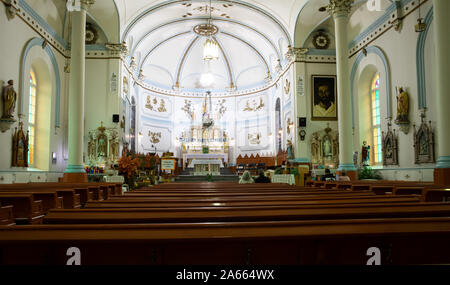 Innenraum der Kathedrale Saint-Francois-Xavier in Saguenay, Kanada Stockfoto