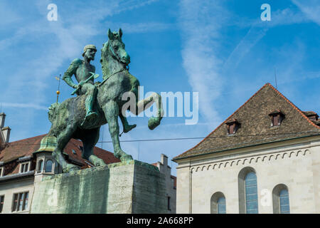 Das Denkmal von Hans Waldmann am Ufer der Limmat in der Stadt Zürich. Hans Waldmann, der damalige Bürgermeister der Stadt Zürich und der Schweizer Militärjustiz führen. Stockfoto