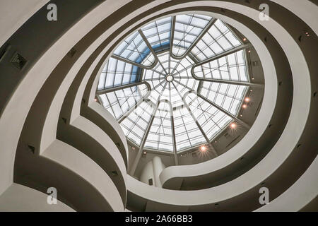 Oculus Oberlichter an der Solomon R. Guggenheim Museum in New York Stockfoto